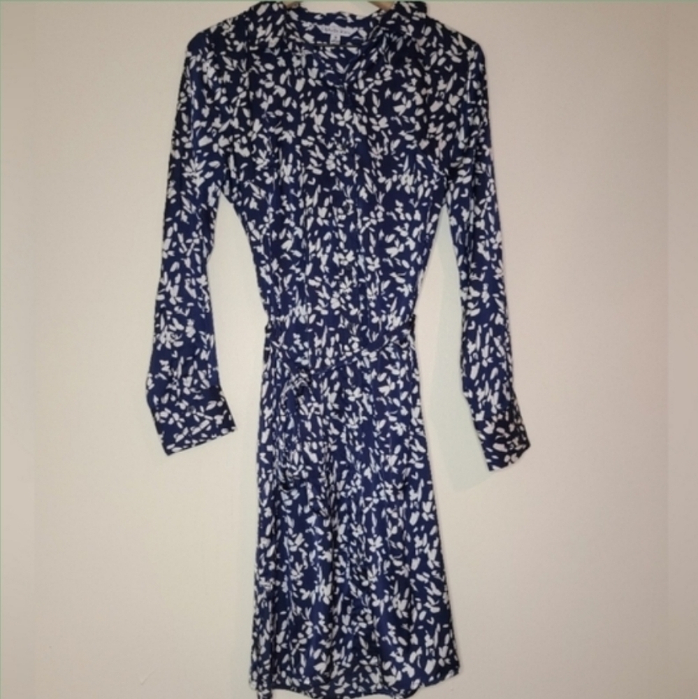 Ophelia Roe Satin navy white abstract shirtdress medium